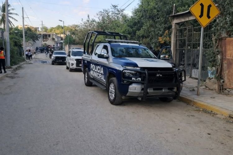 Asesinan a comandante de la Policía Municipal en Acapulco; su hijo resulta gravemente herido