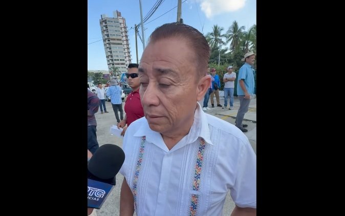 #SanMarcos permanece sin apoyo económico ni alimentario tras #sismo, denuncia alcalde