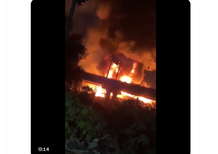Incendio de gran magnitud en fábrica de pintura en Xalostoc, Ecatepec