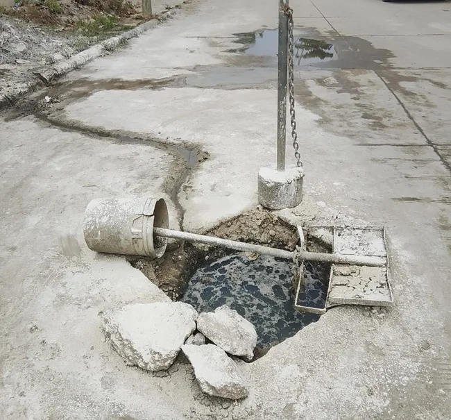 Aguas Negras Amenazan Escuela en Acapulco